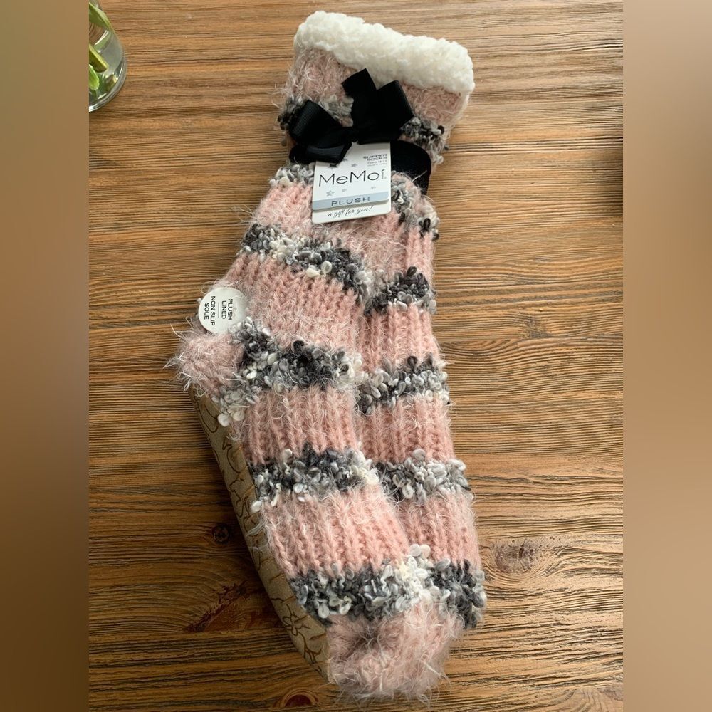 MeMoi Plush Pink and Gray Slipper Socks